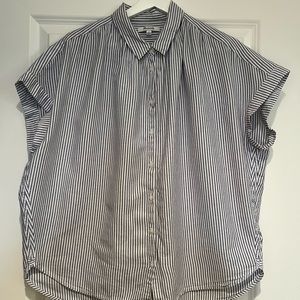 Madewell women’s button down shirt